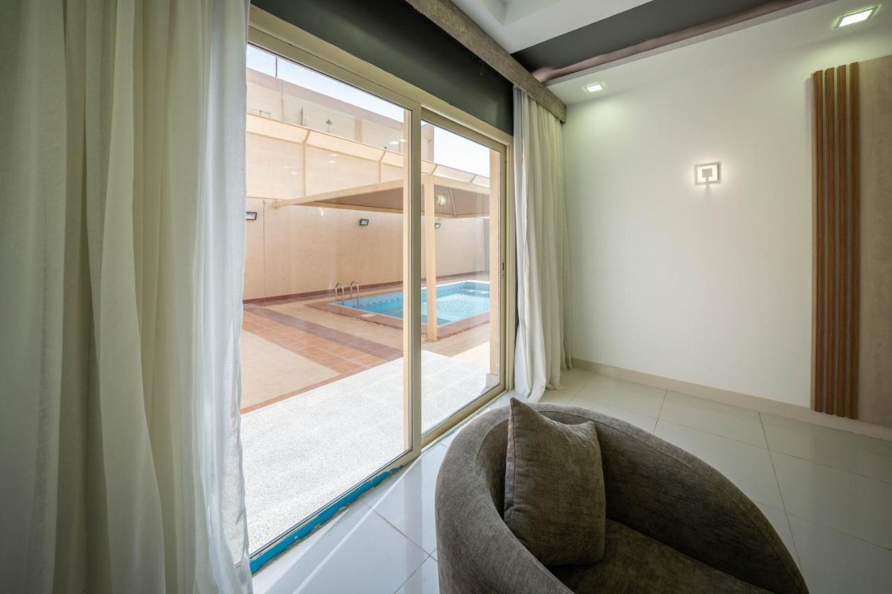 Mirada Gold Jizan - Resort & Private Pools Экстерьер фото A sliding window